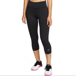 Nike Black High Rise Capri Legging Tights